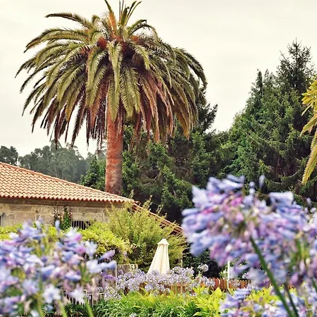 Ξενοδοχείο Pazo Revel & 2*