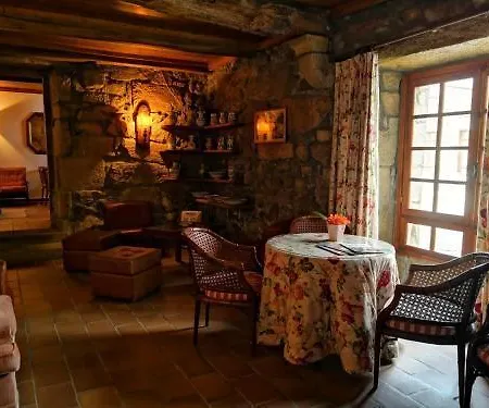 Pazo Revel & 2* ポンテベドラ