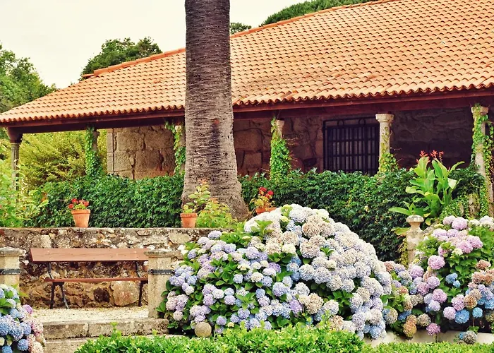 Pazo Revel & Ποντεβέντρα